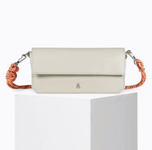 Charger l'image dans la galerie, Sac Baguette crème