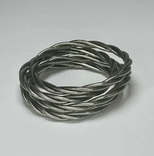 Charger l'image dans la galerie, Bracelet bouddhiste torsadé dark silver