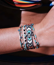 Charger l'image dans la galerie, Manchette Libertad noire