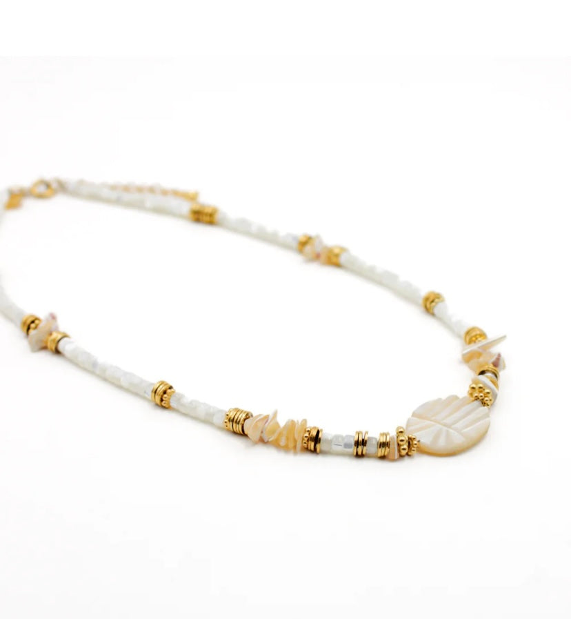 Collier heishi scarabée Eve