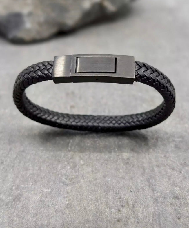 Bracelet cuir plat noir fermoir noir mat