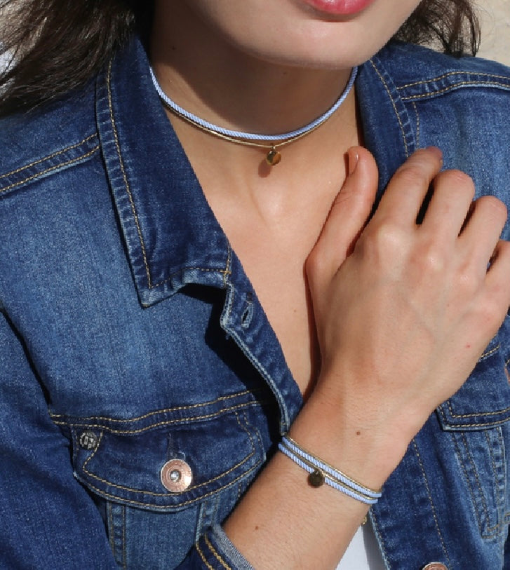 Bracelet/collier bleu ciel