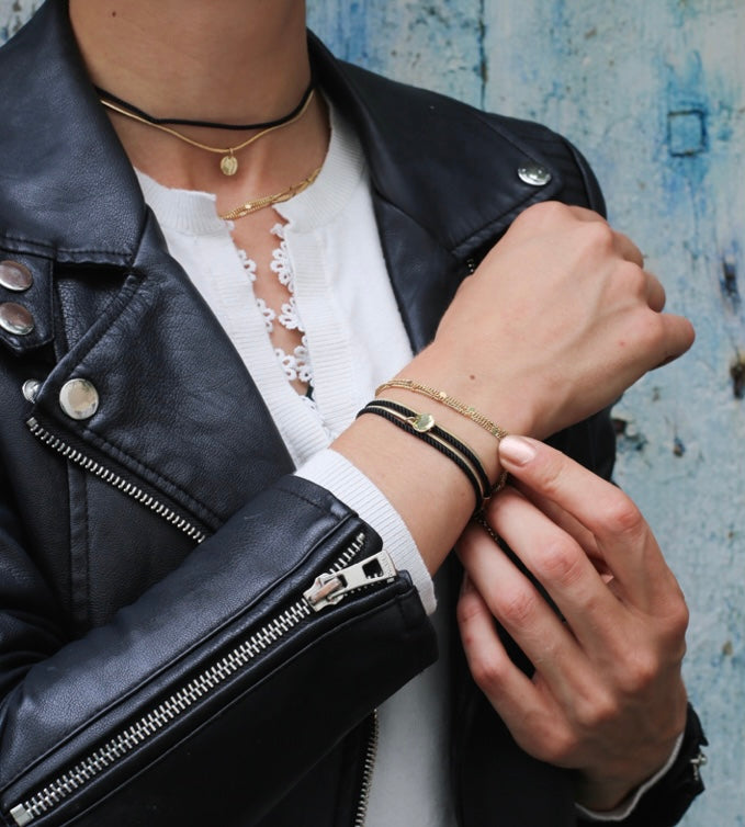 Bracelet/collier noir