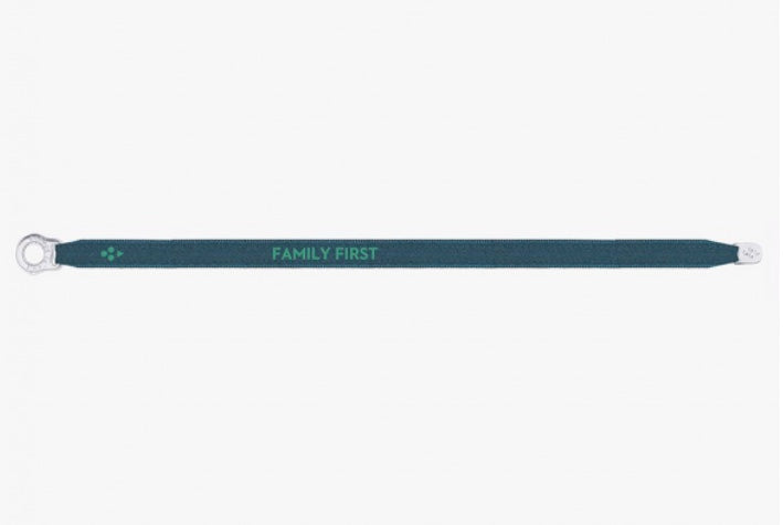 Bracelet en satin « Family first »