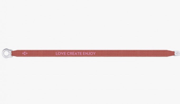 Bracelet en satin « Love create enjoy »